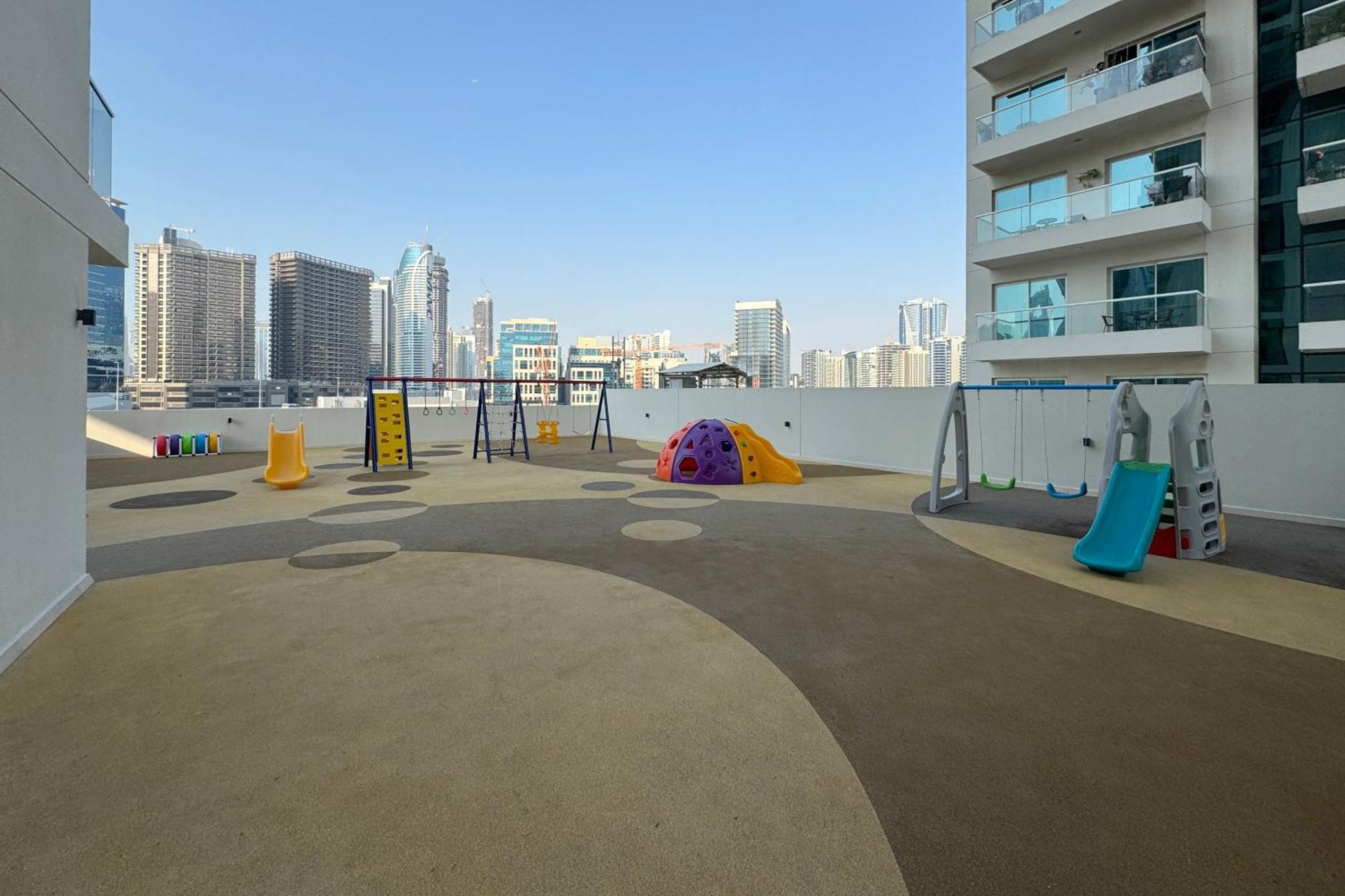 Canal View, Partial Burj Khalifa View, Brand New Apartment *