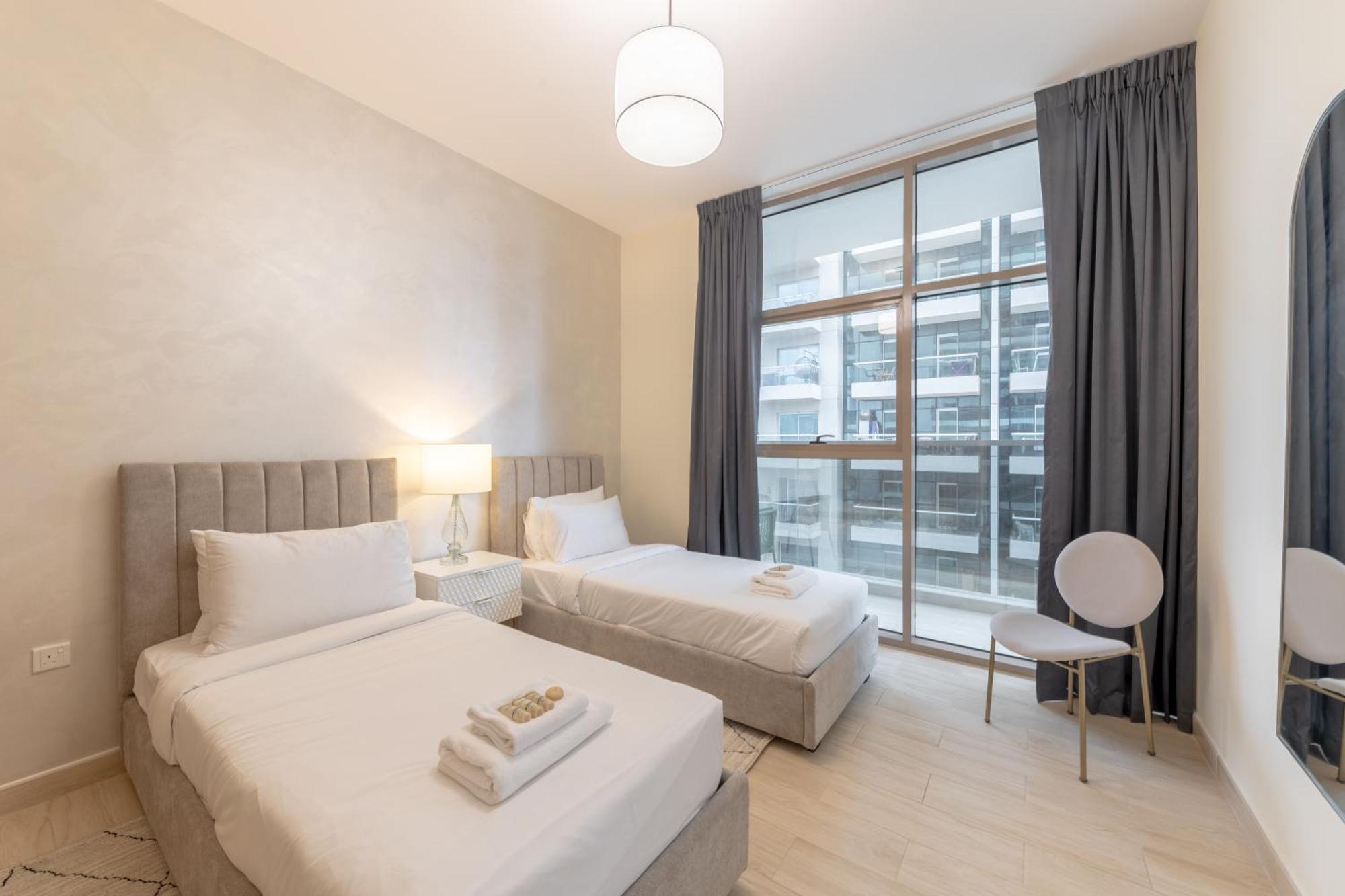 Canal View, Partial Burj Khalifa View, Brand New * Dubai