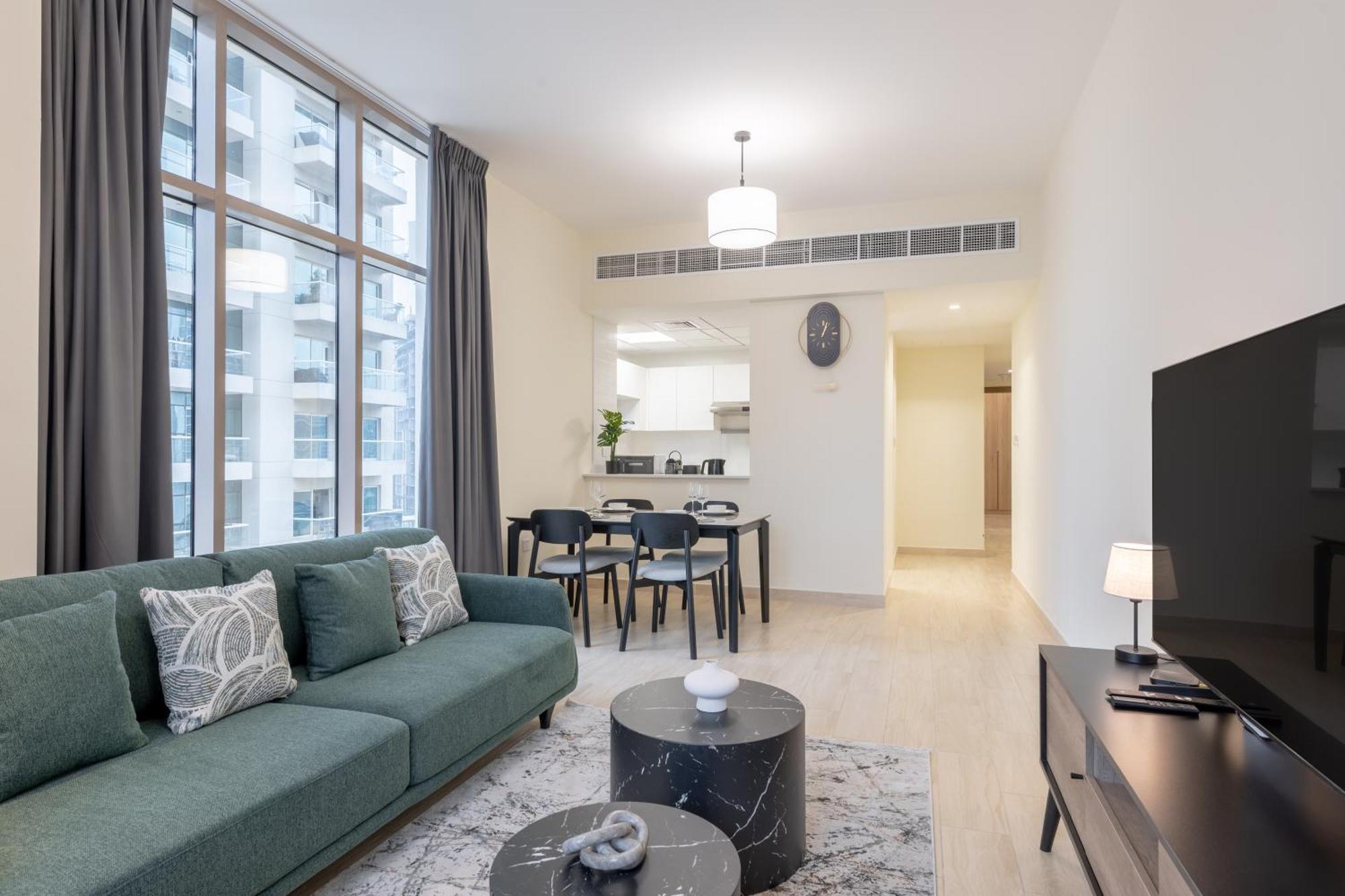 Apartment Canal View, Partial Burj Khalifa View, Brand New