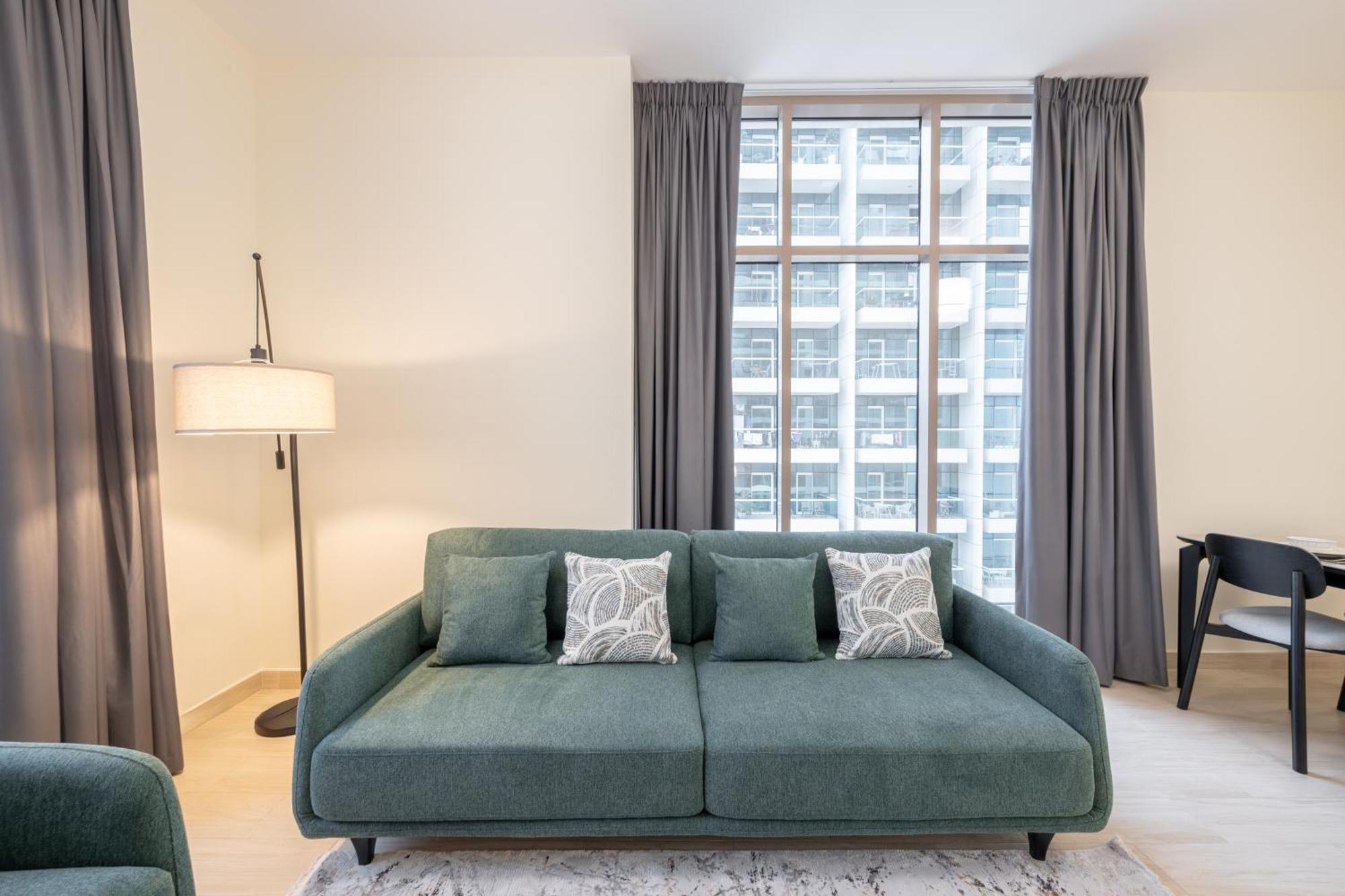 Apartment Canal View, Partial Burj Khalifa View, Brand New